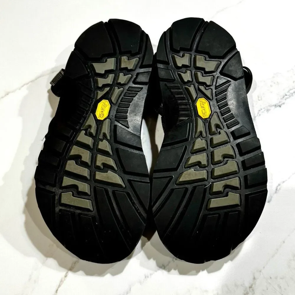 Chaco excellent zi